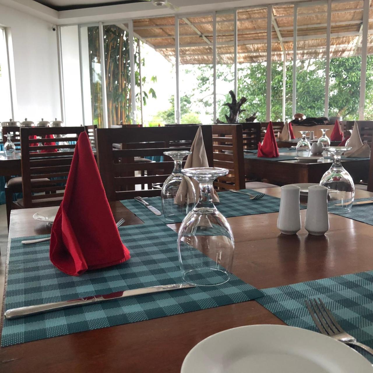 Emerald Hill Hotel Kandy Exterior foto